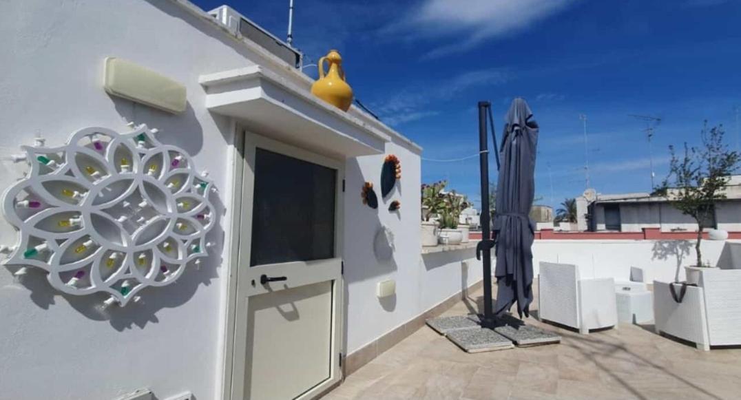 Apartamento Dimora Asmara 11 15 Bríndisi Exterior foto